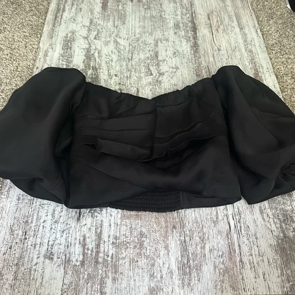 NWOT Express Black Balloon Sleeve Top - Picture 2 of 6